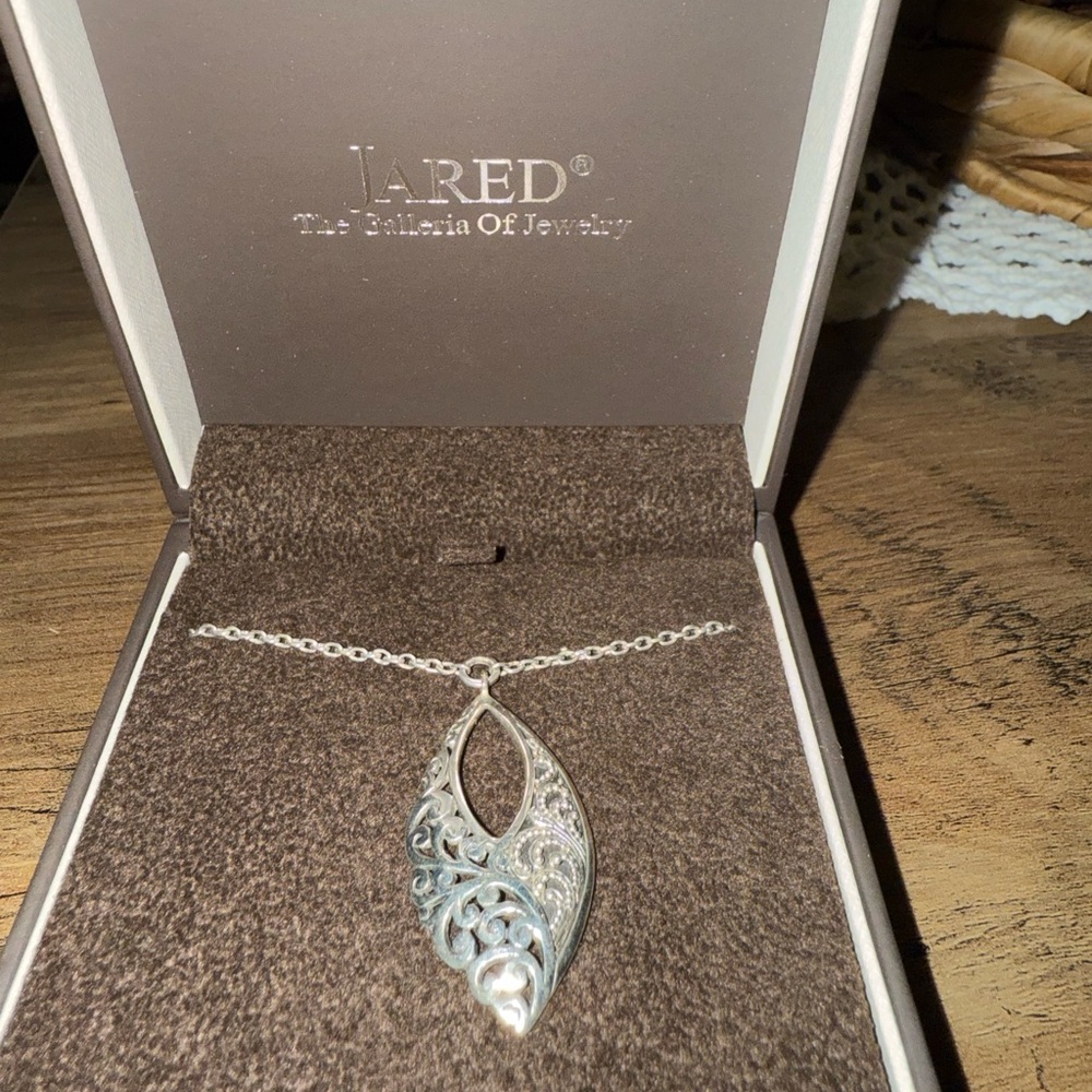 Logan Hollowell Silver Leaf Pendant Necklace